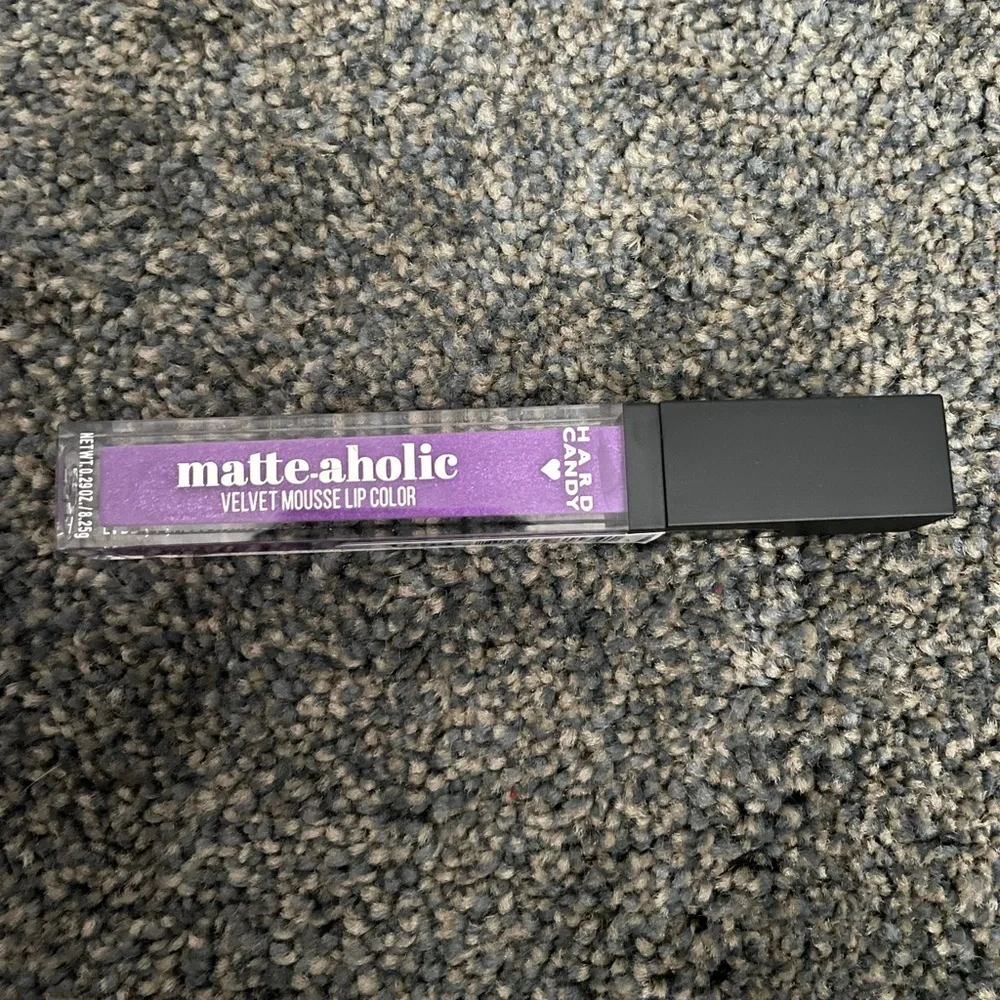 Hard🖤Candy Matte-Aholic Velvet Lip Mousse